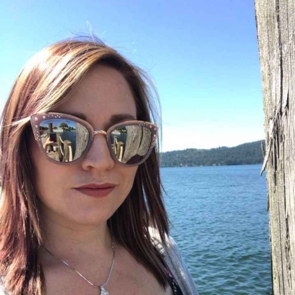 Meet your Posher, Leah